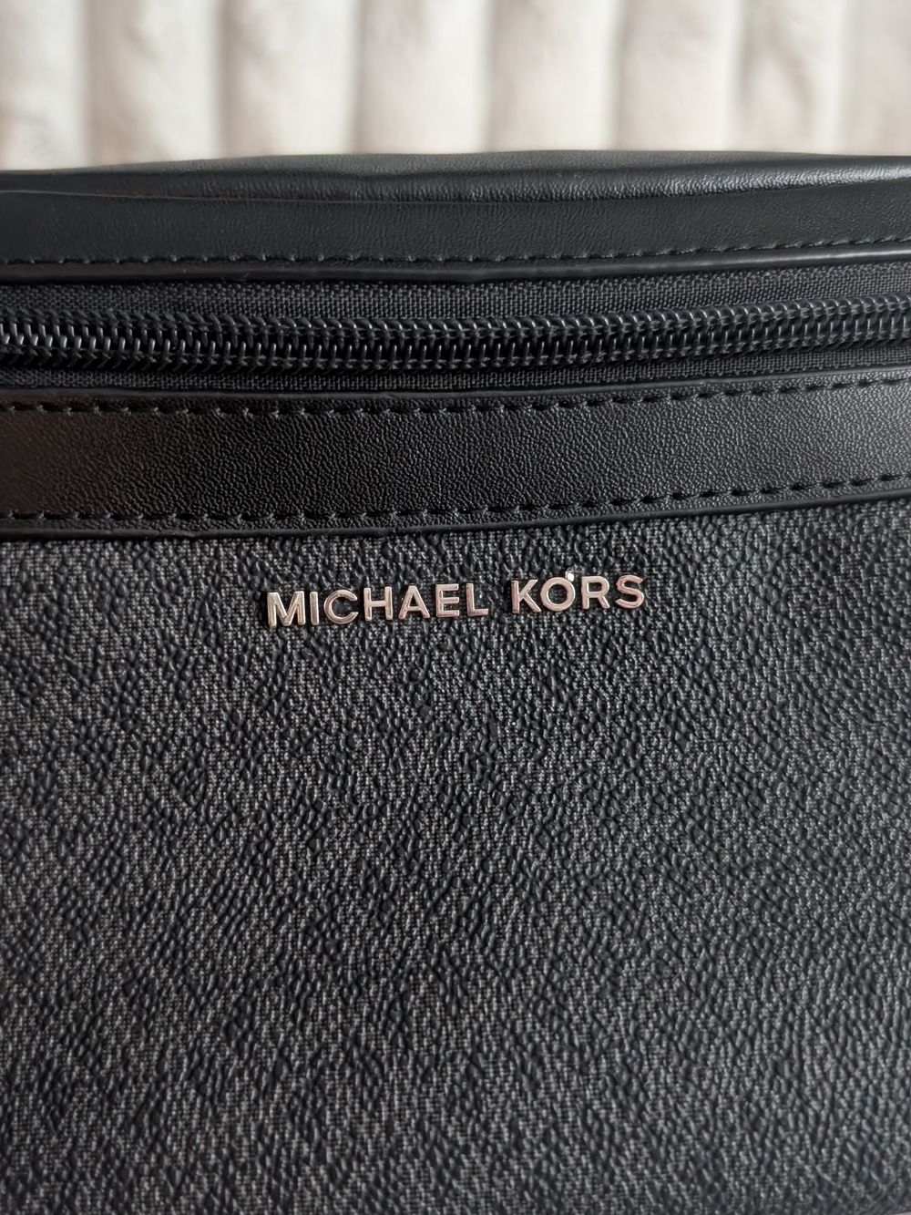 Michael Kors Men's Black Crossbody Belt Bag - Picture 3 of 7